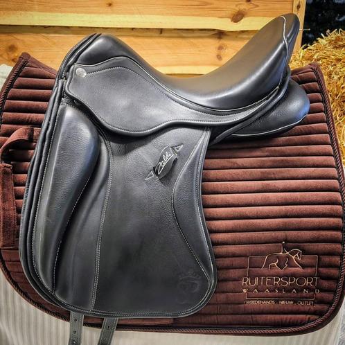 Diverse zadels - Spring, VZ & dressuur, Dieren en Toebehoren, Paarden en Pony's | Zadels, Zo goed als nieuw, Dressuur, Ophalen