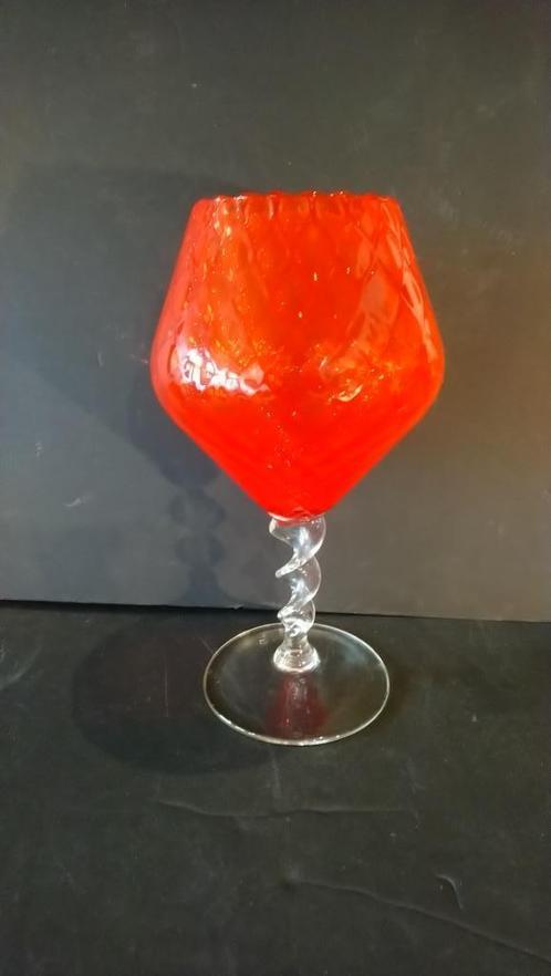 groot rood glas / vaas type Empoli Italy, Huis en Inrichting, Woonaccessoires | Vazen, Gebruikt, Rood, Minder dan 50 cm, Glas