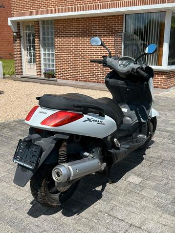 Yamaha X-Max 125 cc 