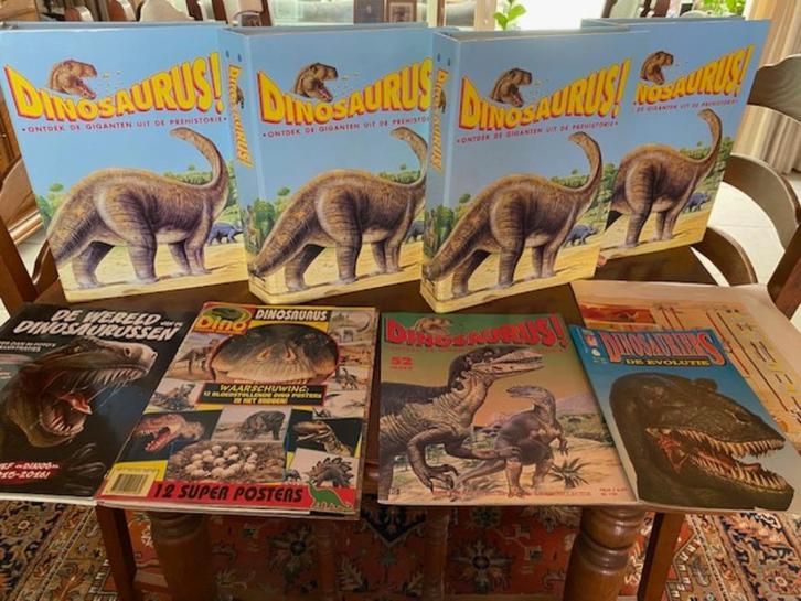 Dinosaurus,, vier boekdelen, 52nummers, incl 3D bril, Verzamelen, Complete verzamelingen en Collecties, Ophalen