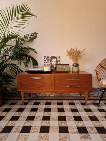 Vintage midcentury dressoir | platenspeler meubel | kast beschikbaar voor biedingen