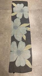 Bianca foulard met blauwe en gele bloemen, Kleding | Dames, Bianca, Ophalen of Verzenden, Zo goed als nieuw, Sjaal