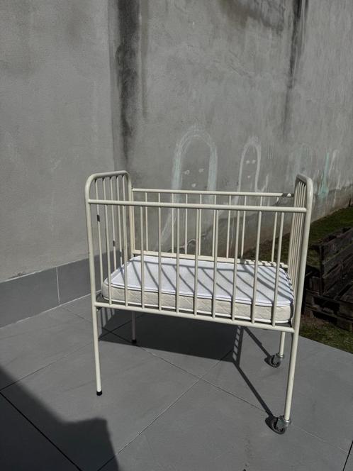 Babybedje / Kinderbedje /ziekenhuisbedje, Kinderen en Baby's, Babywiegjes en Ledikanten, Zo goed als nieuw, Ophalen