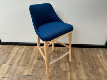 B&T blauwe barkkruk beschikbaar voor biedingen