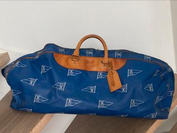 Sac à main / voyage Louis Vuitton America’s Cup bleu 1992 disponible aux enchères