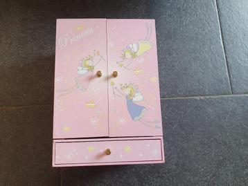 Boîte à bijoux Trousselier Princesses rose état impeccable m, Enlèvement ou Envoi, Comme neuf