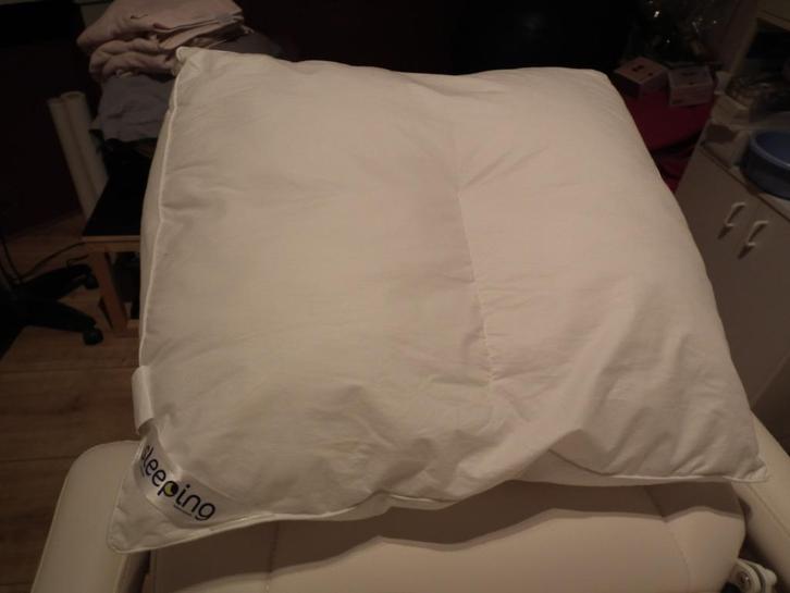 Slaapsteun/Leeskussen, Huis en Inrichting, Slaapkamer | Beddengoed, Zo goed als nieuw, Kussen, Eenpersoons, Wit, Verzenden