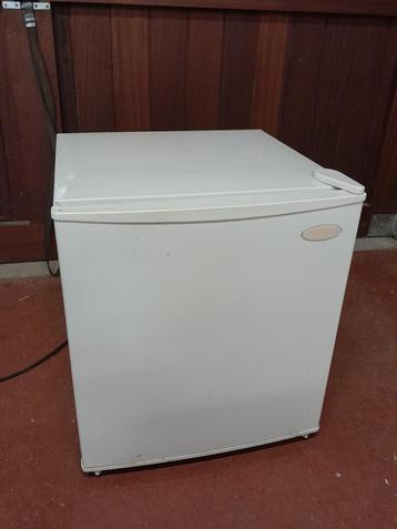 petit frigo beschikbaar voor biedingen