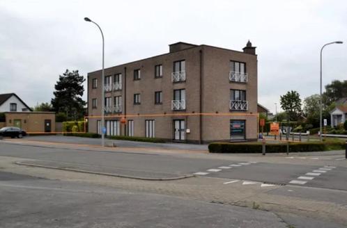 Polyvalent handelspand 170m² met ruime parking, Kuurne, Zakelijke goederen, Bedrijfs Onroerend goed, Bedrijfsruimte, Koop