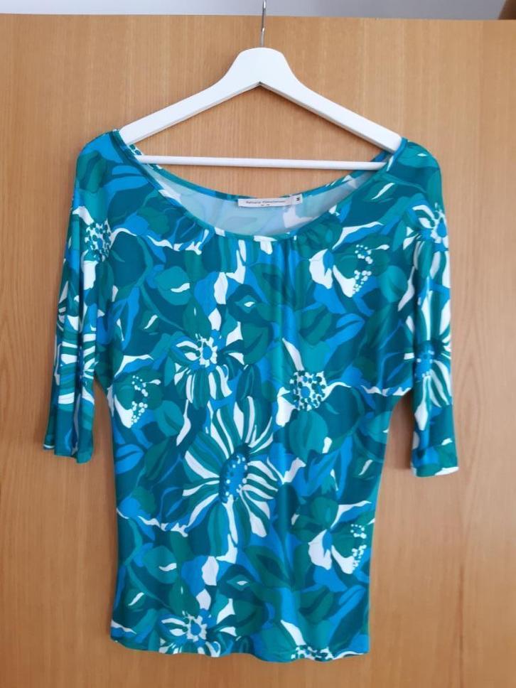 T-shirt bloemen - Nathalie Vleeschouwer (Maat M), Kleding | Dames, T-shirts, Gedragen, Maat 38/40 (M), Overige kleuren, Lange mouw