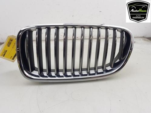 GRILLE BMW 5 serie (F10) (01-2009/10-2016) (51137200727), Auto-onderdelen, Carrosserie, BMW, Gebruikt