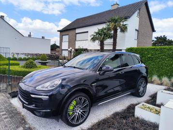 Porsche Cayenne S Essence Hybride dynamique  Euro 6b, Autos, Porsche, Cuir, Cayenne, Achat, Adapté aux personnes handicapées