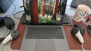 14 inch MacBook Pro M3 pro als nieuw beschikbaar voor biedingen