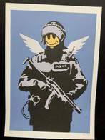 BANKSY FLYING COPPER genummerd en met reliëfstempel, Antiek en Kunst, Kunst | Litho's en Zeefdrukken, Ophalen of Verzenden