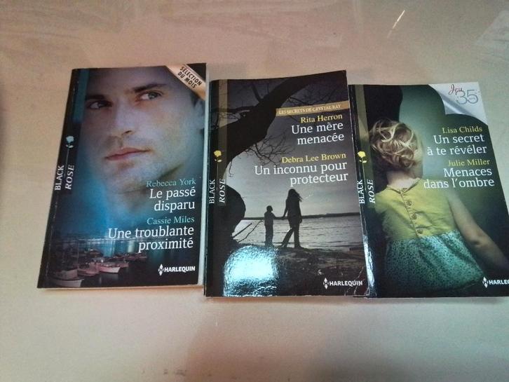 Lot de 3 livres Harlequin, Boeken, Romans, Gelezen, Ophalen of Verzenden