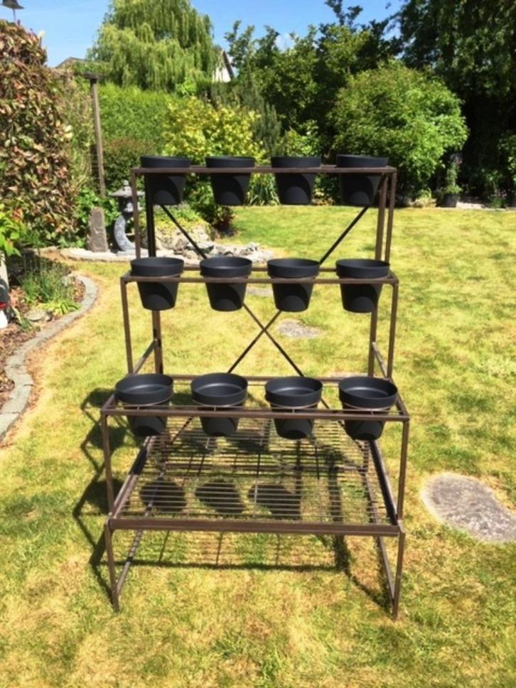 Plantenrek van gepatineerd metaal, Tuin en Terras, Bloembakken en Plantenbakken, Zo goed als nieuw, Metaal, Binnen, Balkon, Overige vormen