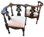Pagina 1 van 9 Zelfverzekerde Renaissance-stoel in uitgesned, Antiek en Kunst, Antiek | Meubels | Stoelen en Sofa's, Ophalen