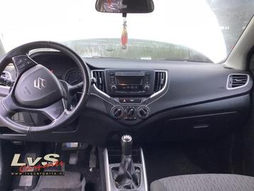 Airbag set + dashboard van een Suzuki Baleno beschikbaar voor biedingen