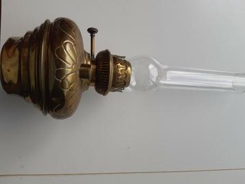 Olielamp  beschikbaar voor biedingen