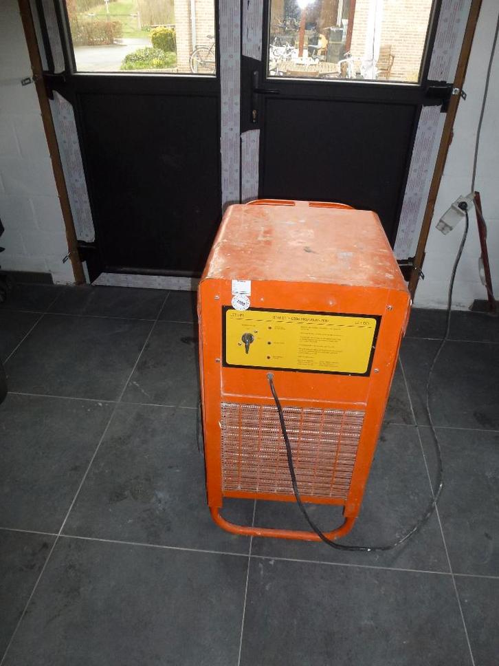 bouwdroger te huur 40 euro per week, Doe-het-zelf en Bouw, Ventilatie en Afzuiging, Gebruikt, Ventilator en Afzuiger, Ophalen
