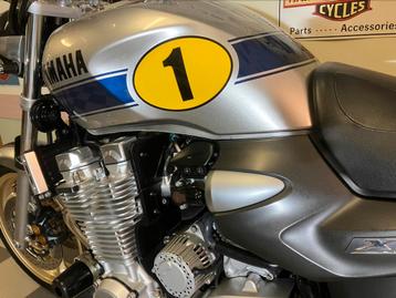 Als Nieuw 50’Verjaardag Yamaha XJR1300.Lees de info.. beschikbaar voor biedingen