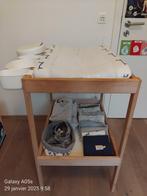 Table et corbeilles à langer Ikea, Enfants & Bébés, Enlèvement, Utilisé, Moins de 90 cm