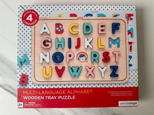 Petit Collage Alfabetpuzzel in meerdere talen, Kinderen en Baby's, Speelgoed | Educatief en Creatief, Zo goed als nieuw, Puzzelen