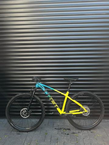 VTT Trek X-Caliber 9 M/L, 45 à 49 cm, Comme neuf, Enlèvement, Hommes