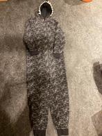 JBC XS T170 Grijze pyjama-jumpsuit met dinosauriërs, Kleding | Heren, Pyjama's, Ophalen of Verzenden, Gedragen, Maat 46 (S) of kleiner