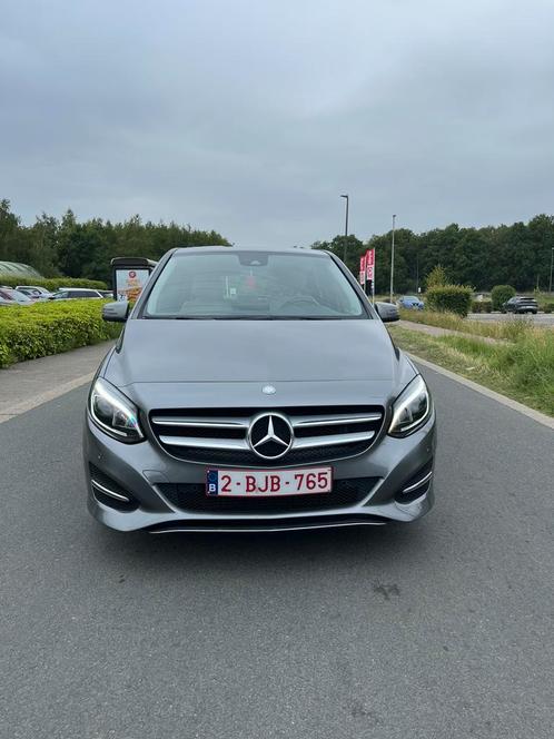 Mercedes-Benz B-250 Automaat 2.0 Benzine, Auto's, Mercedes-Benz, Particulier, B-Klasse, Achteruitrijcamera, Adaptieve lichten