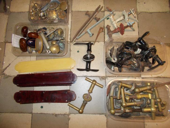 Anciennes ferrures de portes, Bricolage & Construction, Vitres, Châssis & Fenêtres, Utilisé, Enlèvement