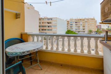  Appartement te met parkeerplaats bij het strand  Torrevieja