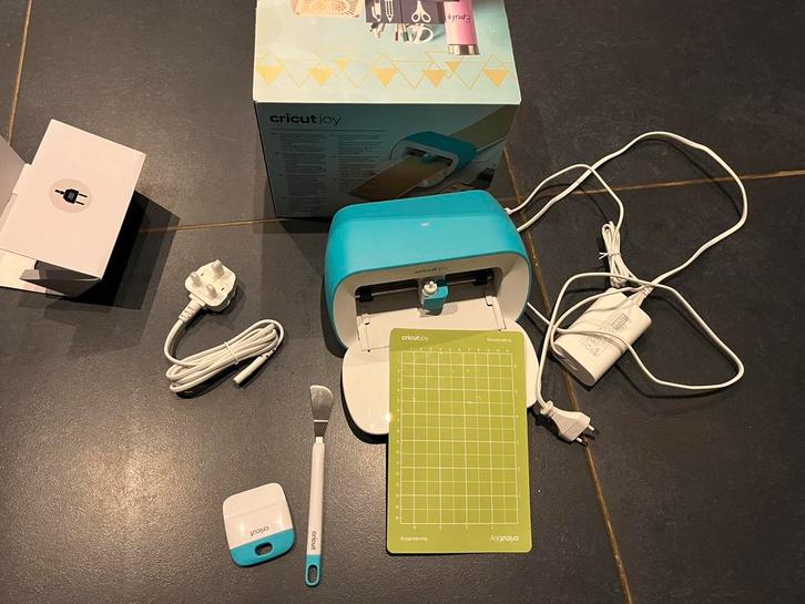 Cricut Joy + heel veel extra’s, Hobby en Vrije tijd, Elektronica-componenten, Zo goed als nieuw, Ophalen of Verzenden