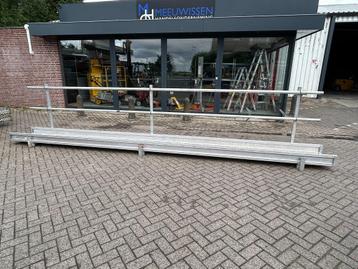 Altrex aluminium werkbrug/loopbrug 6.20M met leuning gebruik beschikbaar voor biedingen