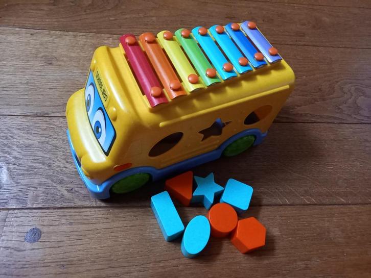 Bus met vormen (en muziek), Kinderen en Baby's, Speelgoed |Speelgoedvoertuigen, Zo goed als nieuw, Ophalen