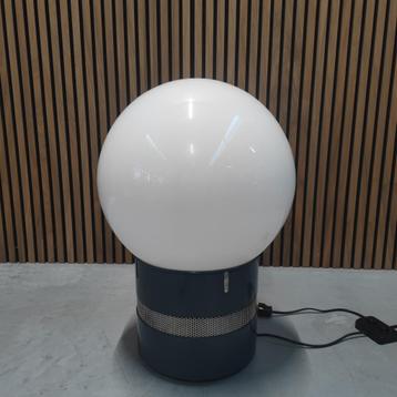 Oracle lamp door Gae Aulenti beschikbaar voor biedingen
