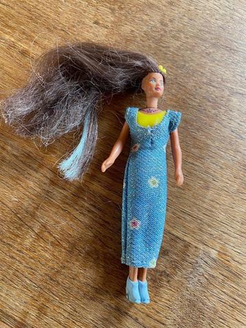 Mattel Mini Barbie Teresa China 2000 ZG staat beschikbaar voor biedingen