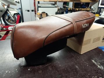 Retro chinese scooter buddyseat zadel helmbak gebruikt bruin beschikbaar voor biedingen