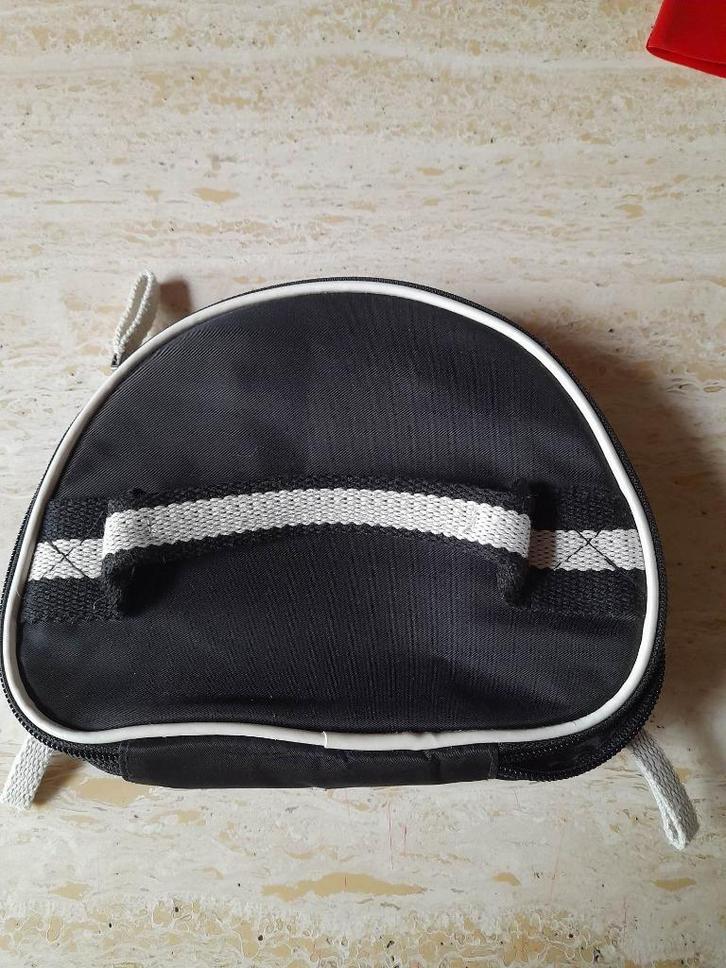 Agnès b. make-uptasje Zwart, Handtassen en Accessoires, Toilettassen, Zo goed als nieuw, Heer of Dame, Zwart, Ophalen of Verzenden