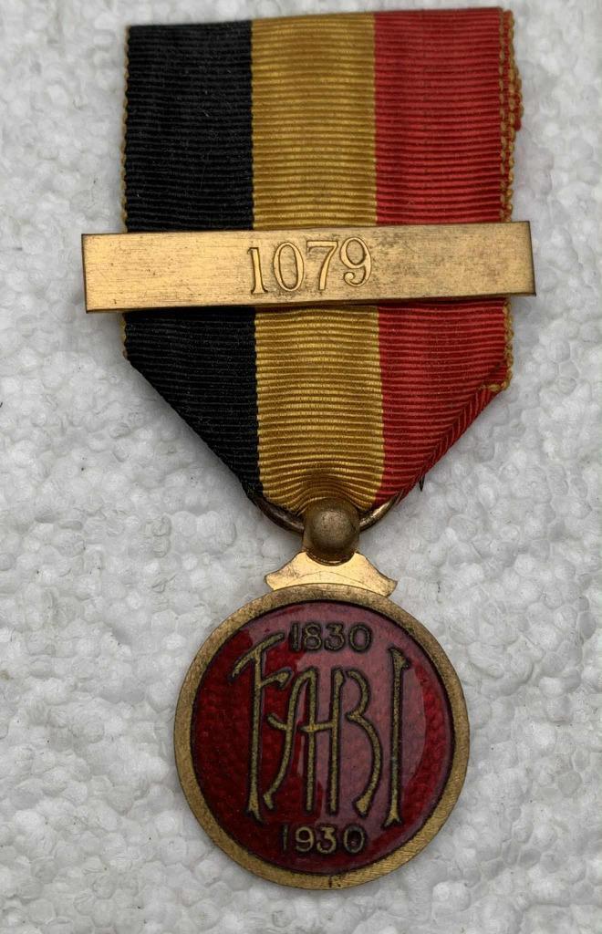Medaille, Association Belges des Ingenieurs, 1830-1930 op NR, Verzamelen, Militaria | Algemeen, Overige soorten, Lintje, Medaille of Wings