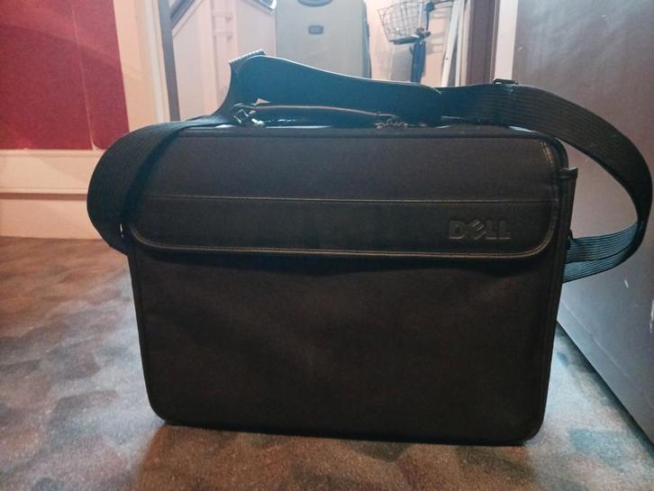 Zwarte laptoptas van het merk Dell, Computers en Software, Laptoptassen, Zo goed als nieuw, Ophalen of Verzenden