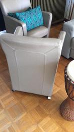4 stoelen( of zetels) op wieltjes, Huis en Inrichting, Fauteuils, Ophalen, Gebruikt, Leer