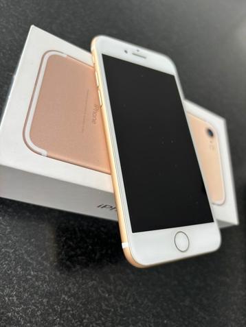 Iphone 7 goud 32 gig zonder kassen of deuken beschikbaar voor biedingen