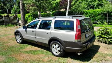 BELLE CARGAISON LÉGÈRE VOLVO XC70 COUNTRY 4X4 ESSENCE -LPG