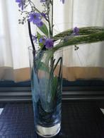 2 identieke vazen met zware voet H30cm  Br10cm. pr vr 2 st., Ophalen of Verzenden, Nieuw, Glas