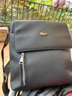 Mooie tas  Lacoste, verschillende scheidingen, geschikt, Handtassen en Accessoires, Overige Accessoires, Ophalen of Verzenden