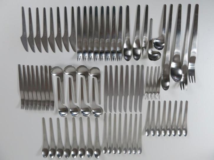 Set de couverts Arne Jacobsen pour A. Michelsen 77st, Antiquités & Art, Art | Objets design, Enlèvement ou Envoi