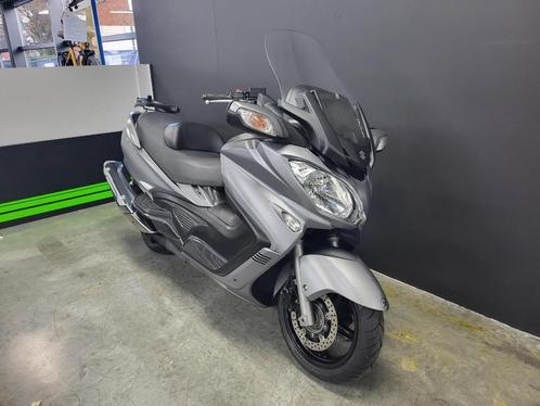 SUZUKI BURGMAN 650 AN 08/05/2013 35371 KM, Motoren, Motoren | Suzuki, Bedrijf, Scooter, meer dan 35 kW, 2 cilinders, Ophalen of Verzenden