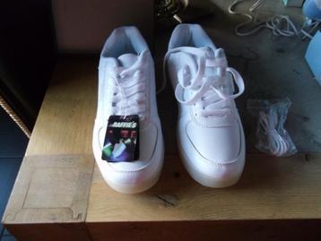 schoenen met lichtjes m38 beschikbaar voor biedingen
