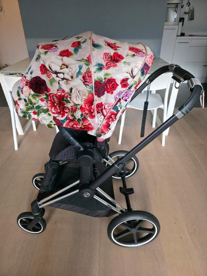 Cybex Priam Spring Blossom VOLLEDIGE set + toebehoren!, Kinderen en Baby's, Buggy's, Zo goed als nieuw, Overige merken, Regenhoes